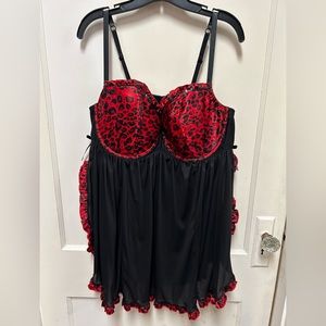 Sexy red and black leopard print babydoll size 26/28 from Cacique.